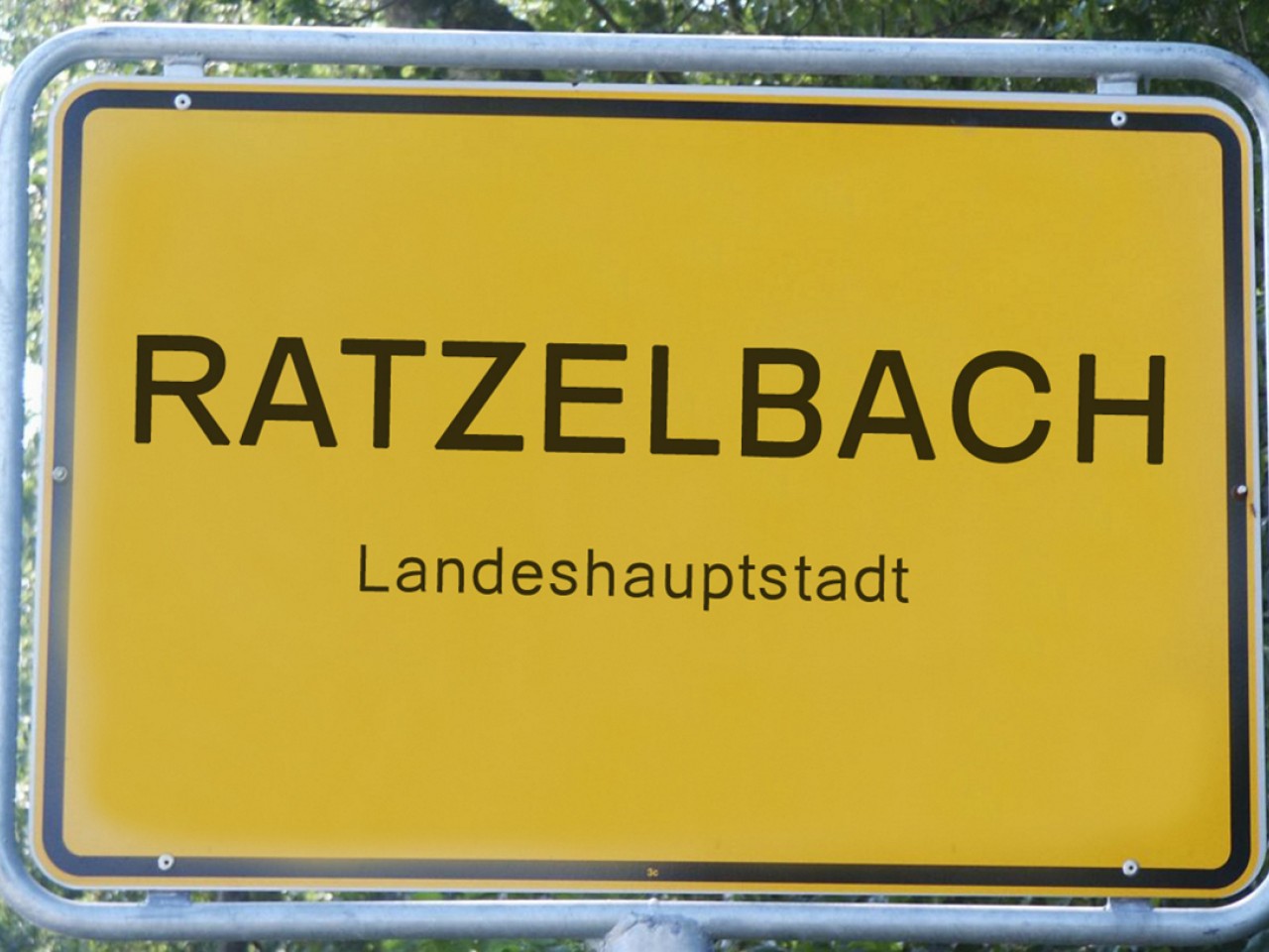 Die Untertürkheimer Kinderspielstadt RATZELBACH sucht wieder Material!